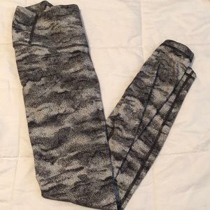 Camo lululemon leggings
